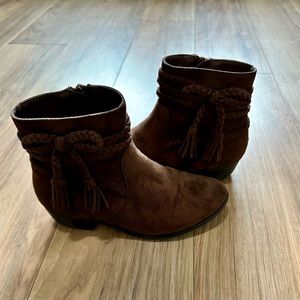Girls ankle boots